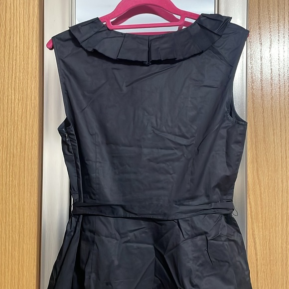 Ann Taylor Loft Petites black V neck dress with pleated collar size 10P cotton - Picture 8 of 14